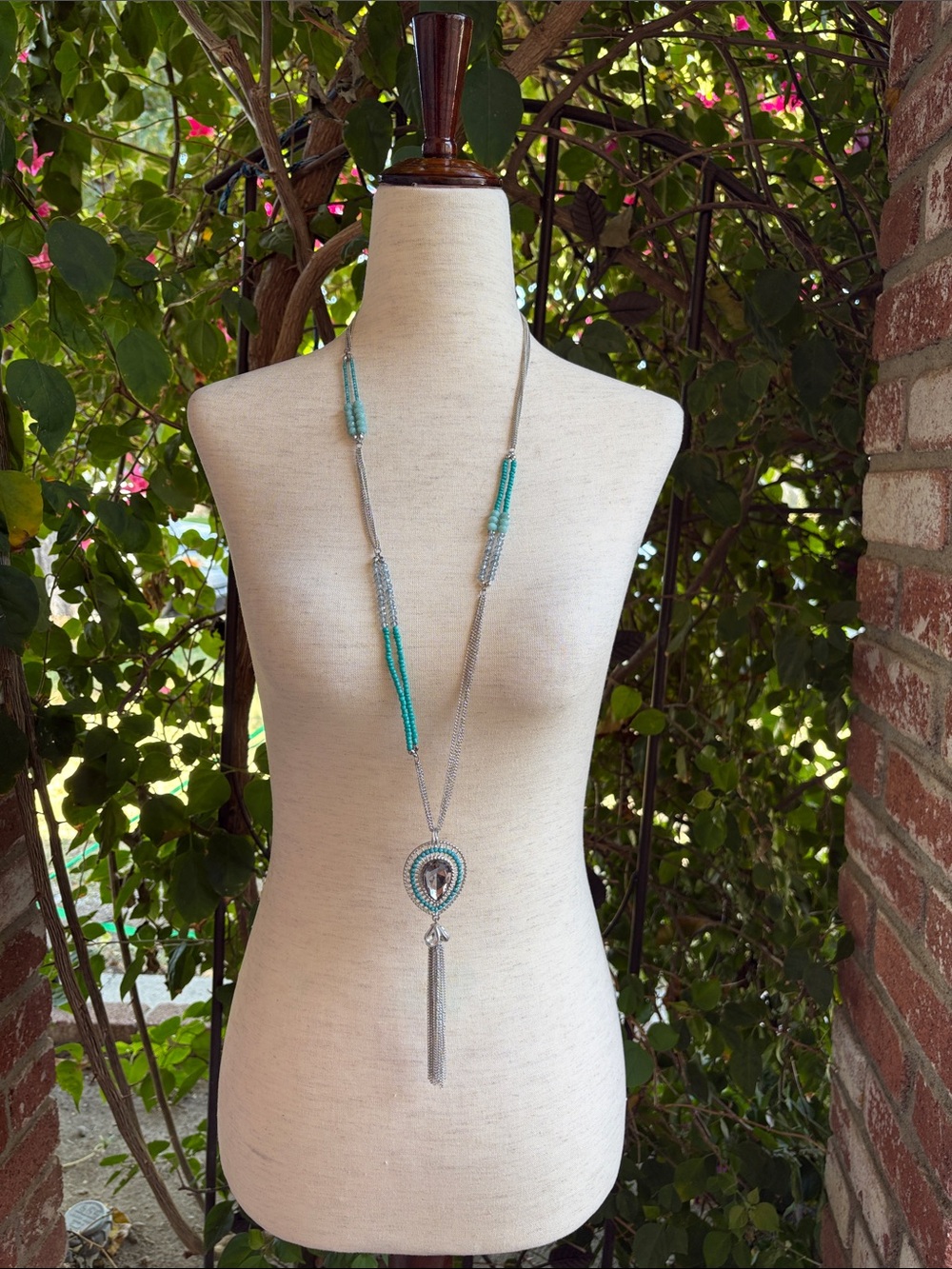 Simply Vera Wang Long✨🔹✨Turquoise💎 Beaded Silver Tassel Necklace